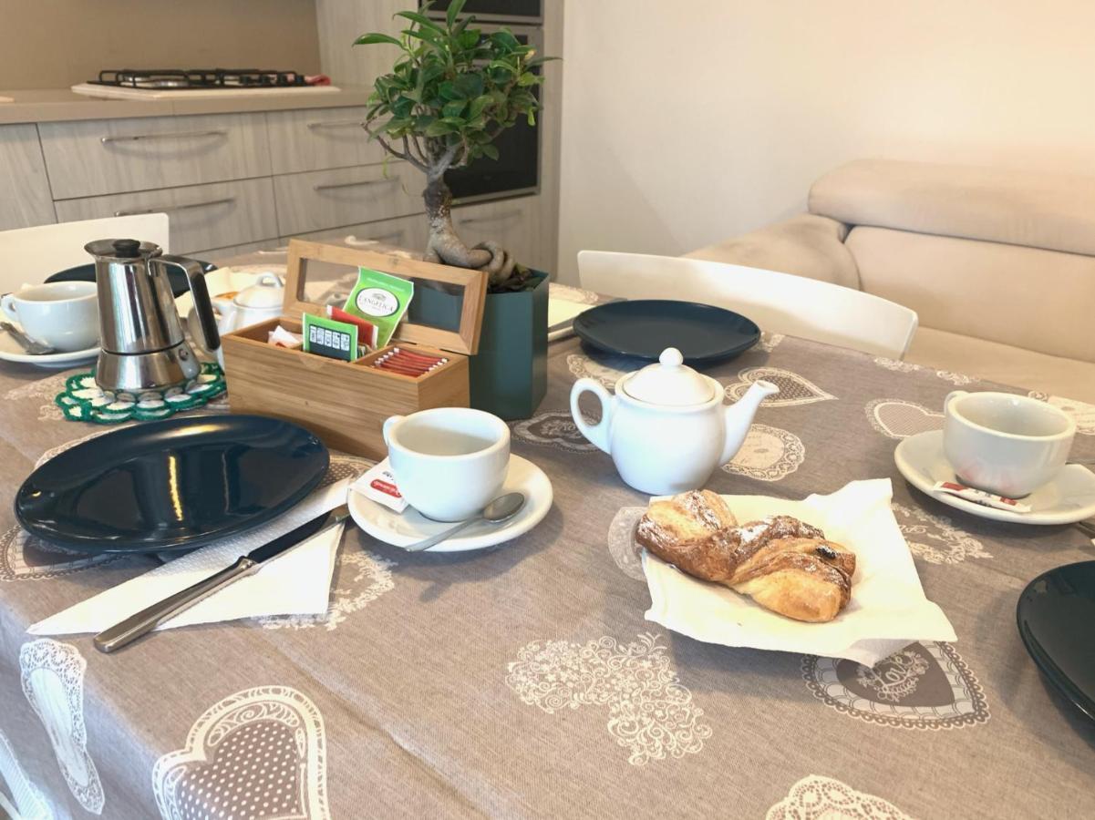 Le Noir Appartment Peschiera del Garda Exterior foto